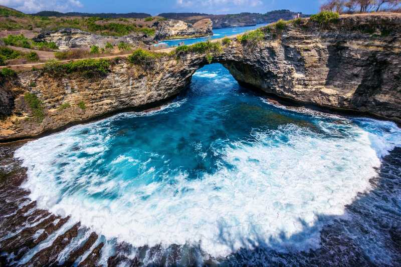 Broken beach in Nusa penida island Bali - jigsaw puzzle