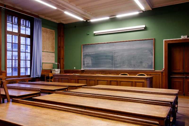 classroom of the École Nationale des Chartes - jigsaw puzzle