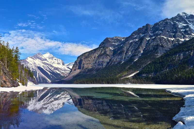 Kinney Lake and Mount Whitehorn - jigsaw puzzle