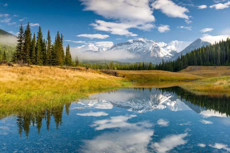 Canadian Rockies in the morning - jigsaw puzzle