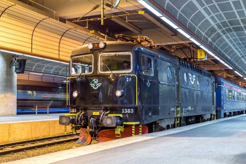 train at Stockholm Central Station - jigsaw puzzle