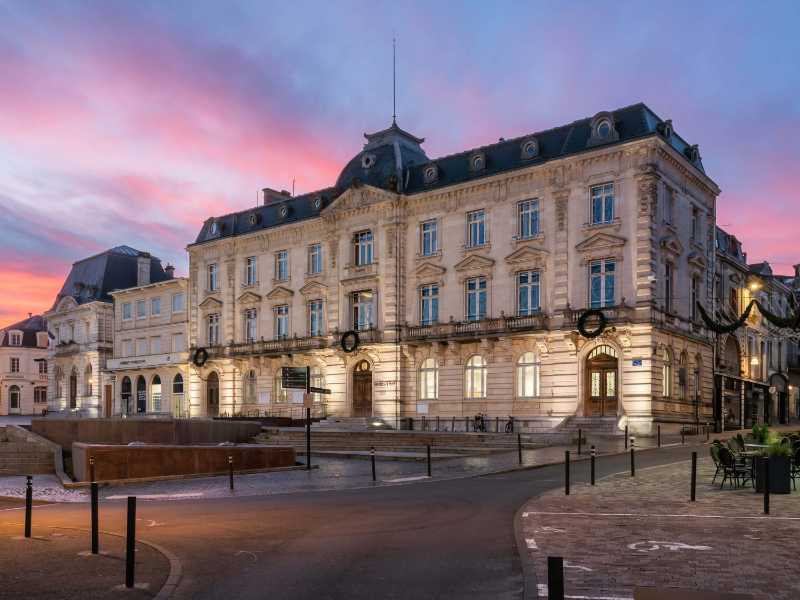 Town hall of Mont-de-Marsan - jigsaw puzzle