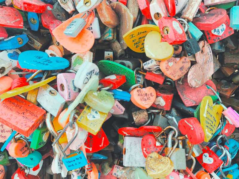 a lot of wishing locks - jigsaw puzzle