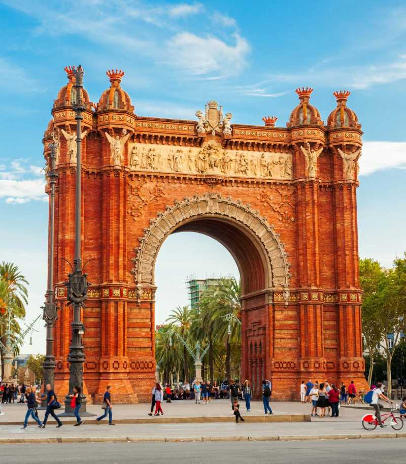 un arco di trionfo nella città di Barcellona nella regione della Catalogna in Spagna