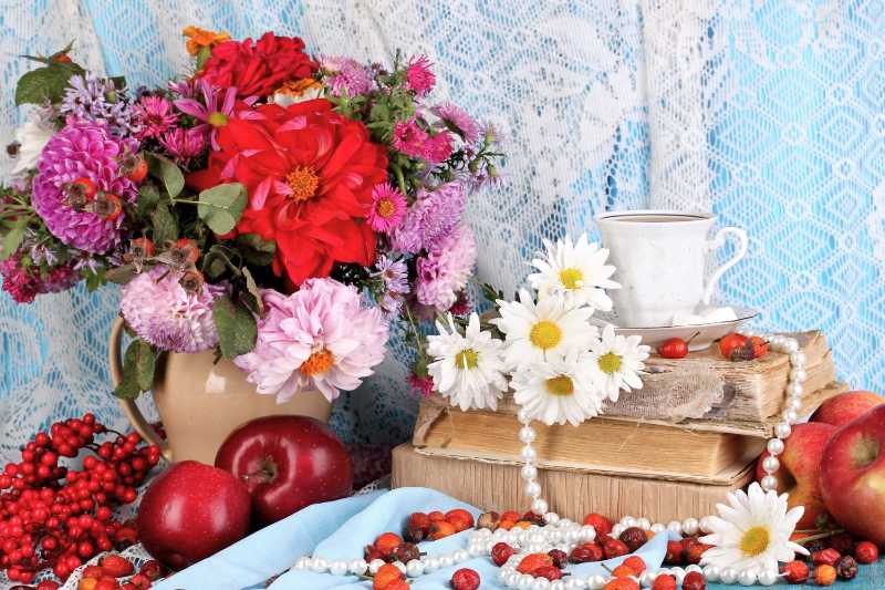Nature morte d'automne ancienne