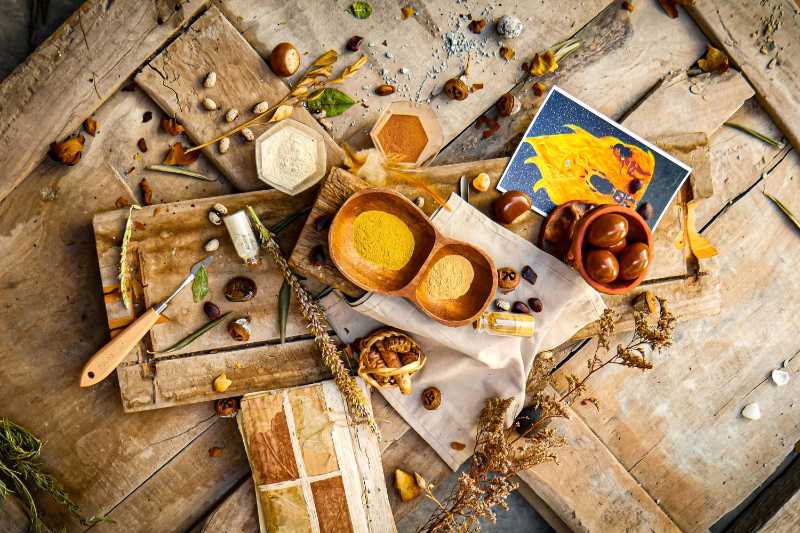 Assorted items over a wood palette