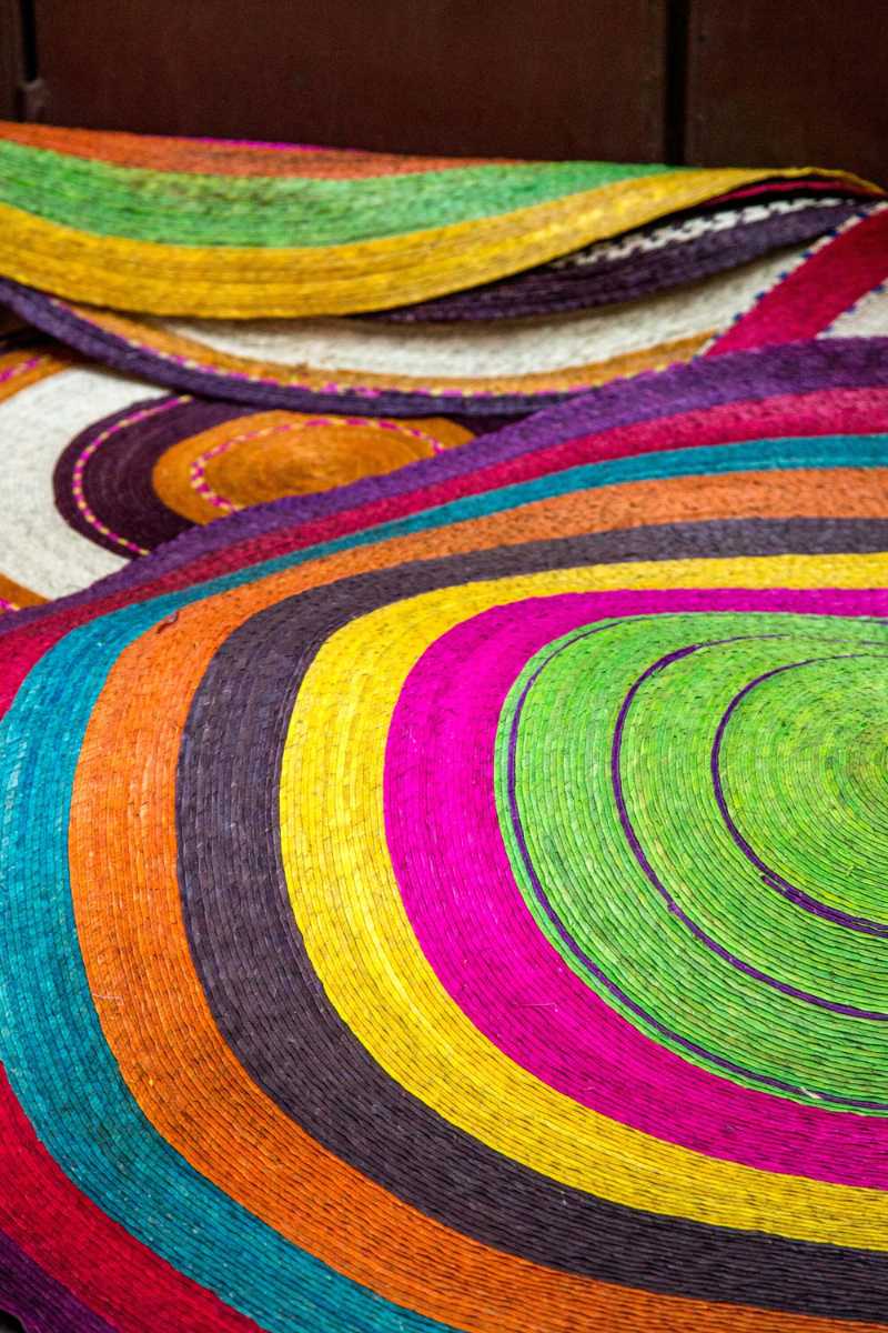 Bright Rainbow Woven Rugs Mexican Palm Fiber Textiles
