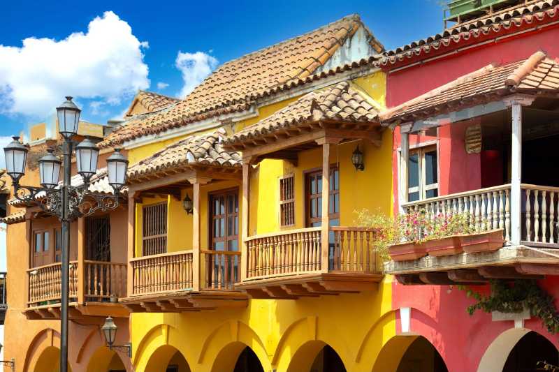 Farbenfrohe historische Gebäude in Cartagena Kolumbien