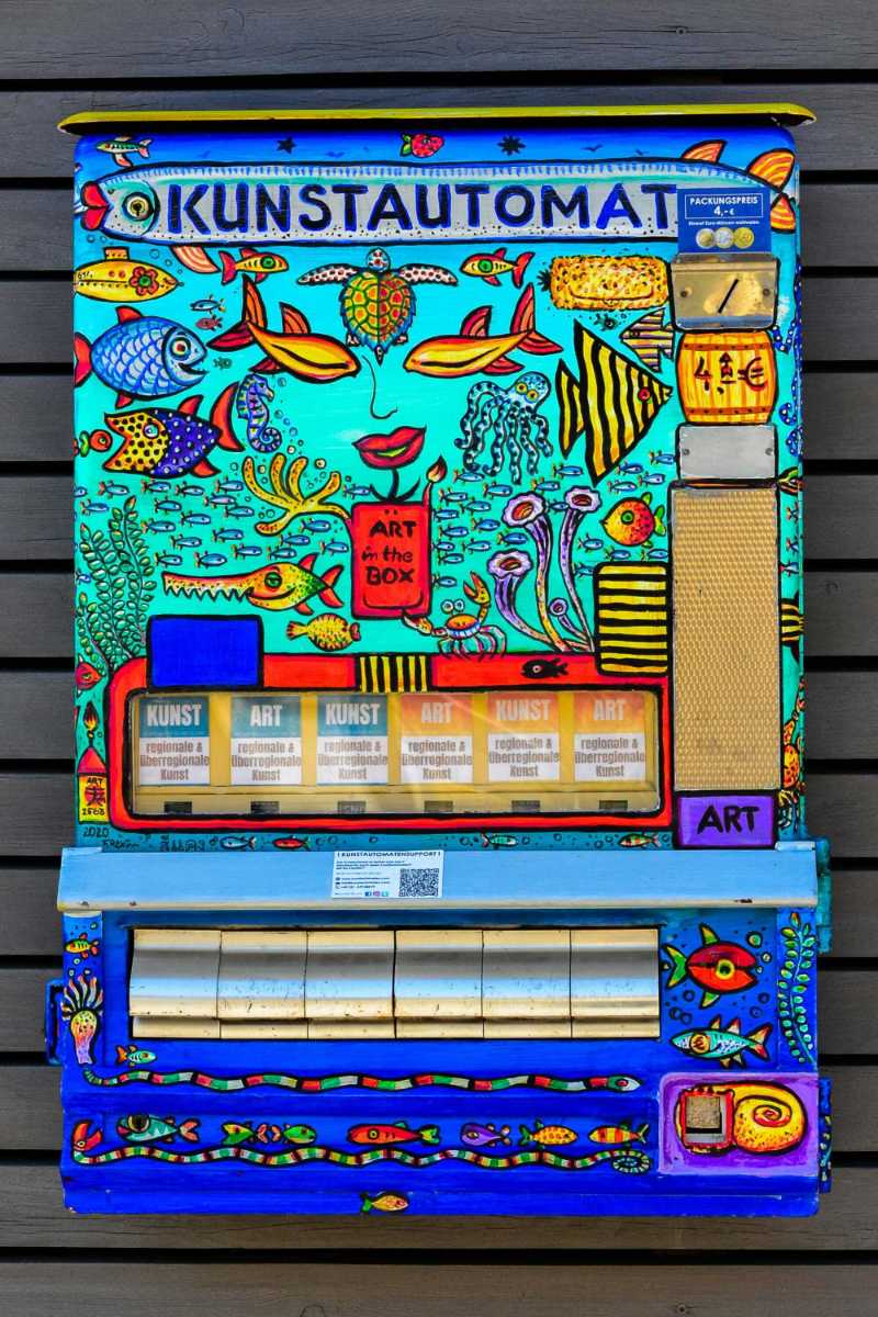 Distributeur automatique coloré