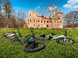 erste Frühlingsradtouren nach dem Winter auf Johns Castle Lednice - puzzle