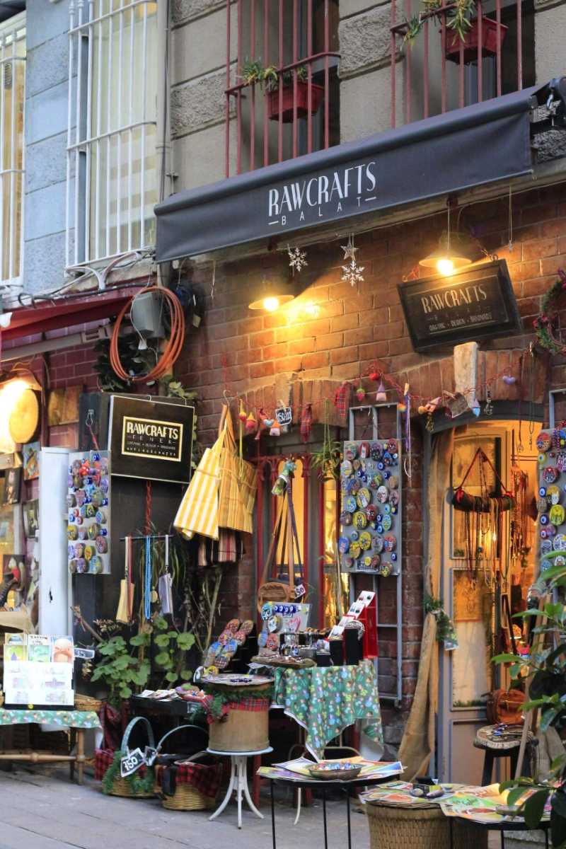 Istanbul gift shop in the evening