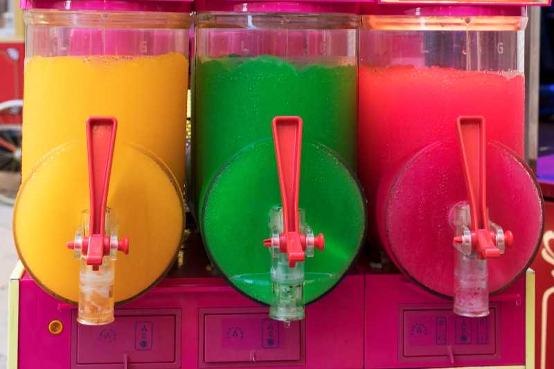 Dispositivo para fazer suco de granita gelado em várias cores