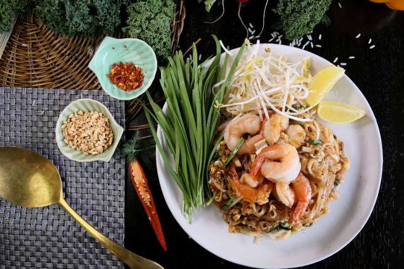 pad thai pad thai prawn thai food - jigsaw puzzle