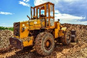 yellow front loader - jigsaw puzzle