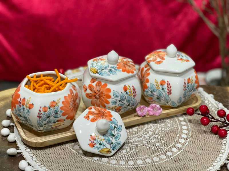 Pottery Containers with Floral Pattern