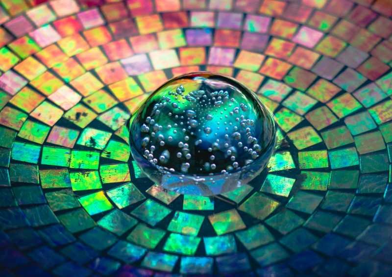 crystal glass on a colorful background - jigsaw puzzle