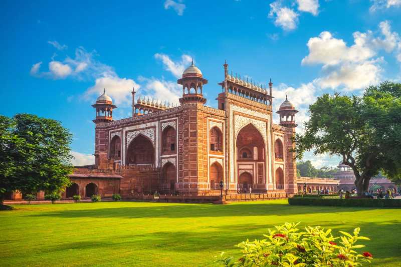 the great gate to taj mahal in agra india - jigsaw puzzle