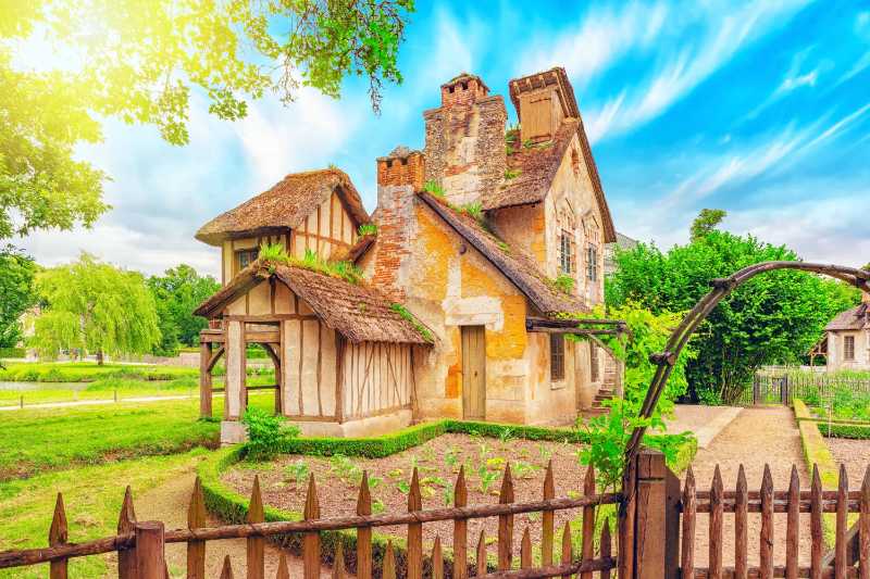 La casa rural rústica de la Aldea de la Reina en Versalles