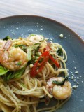 shrimp pasta served on gray plate - jigsaw puzzle