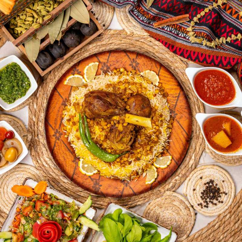 Diversos alimentos en una mesa
