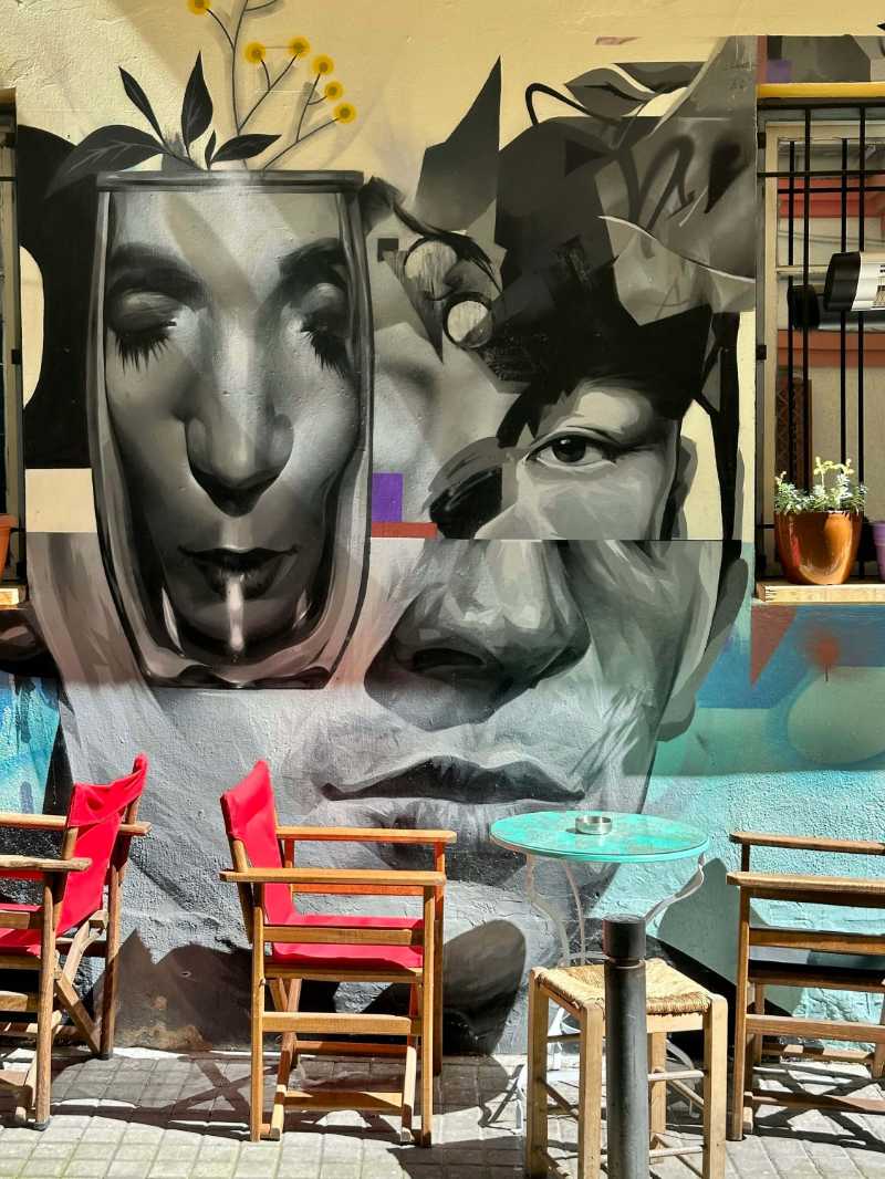 Lebendige Straßenkunst in Selanik