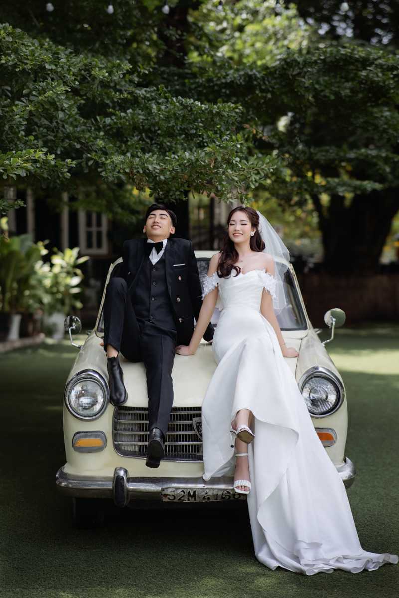 wedding couple newlyweds car - jigsaw puzzle